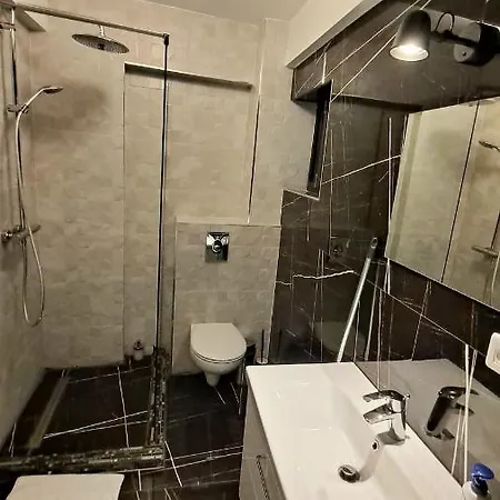 Ris Dublu Universitate, Centrul Vechi Appartement *