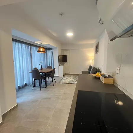 Ris Dublu Universitate, Centrul Vechi Bucarest