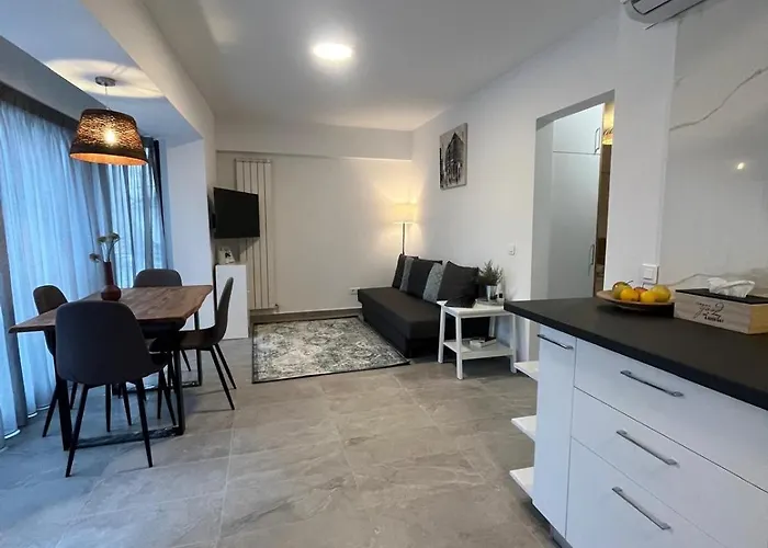 Ris Dublu Universitate, Centrul Vechi *