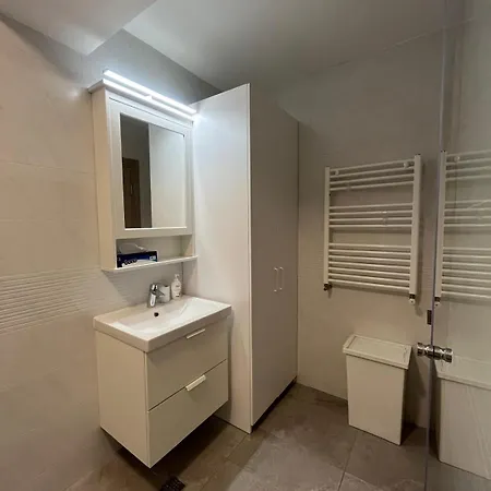 Ris Dublu Universitate, Centrul Vechi * Bukareszt