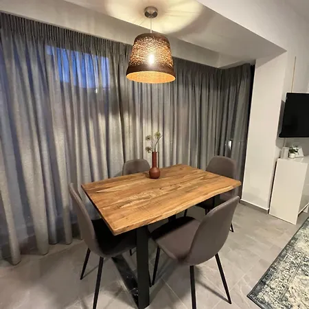 Ris Dublu Universitate, Centrul Vechi Apartament